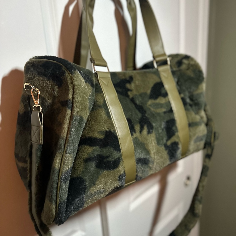 Faux Fur Camo Duffel Bag w/ Detachable Strap | NWOT